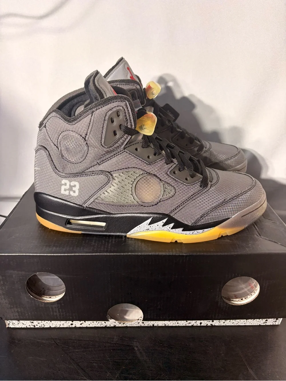 Jordan 5 Grey and Black Basketball Sneakers with Yellow Accent - 23 Detail